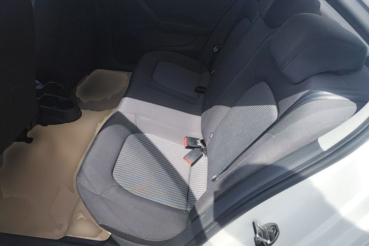 Used Volkswagen Santana 2016 1.6L Manual Fashion Edition Left Rear Seat