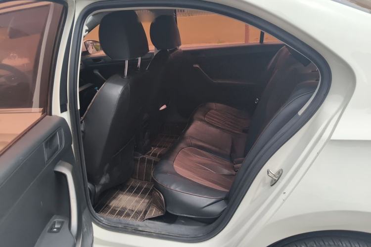 Used Volkswagen Santana 2016 1.6L Automatic Fashion Edition Left Rear Seat