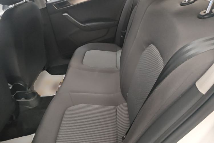 Used Volkswagen Santana 2016 1.6L Automatic Fashion Edition Left Rear Seat