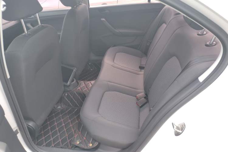 Used Volkswagen Santana 2016 1.6L Manual Fashion Edition Left Rear Seat