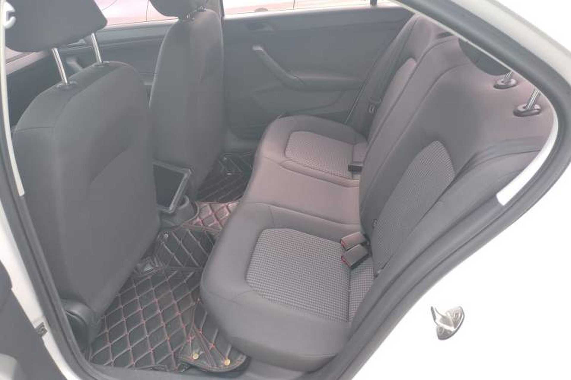 Used Volkswagen Santana 2016 1.6L Manual Fashion Edition Left Rear Seat
