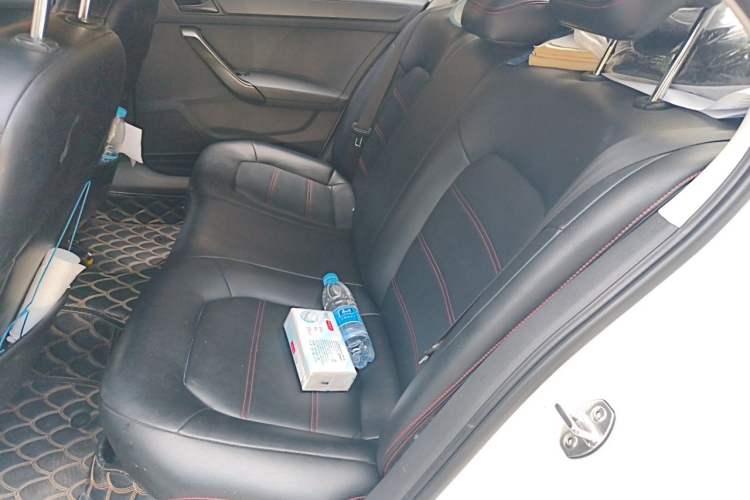 Used Volkswagen Santana 2016 1.6L Manual Fashion Edition Left Rear Seat