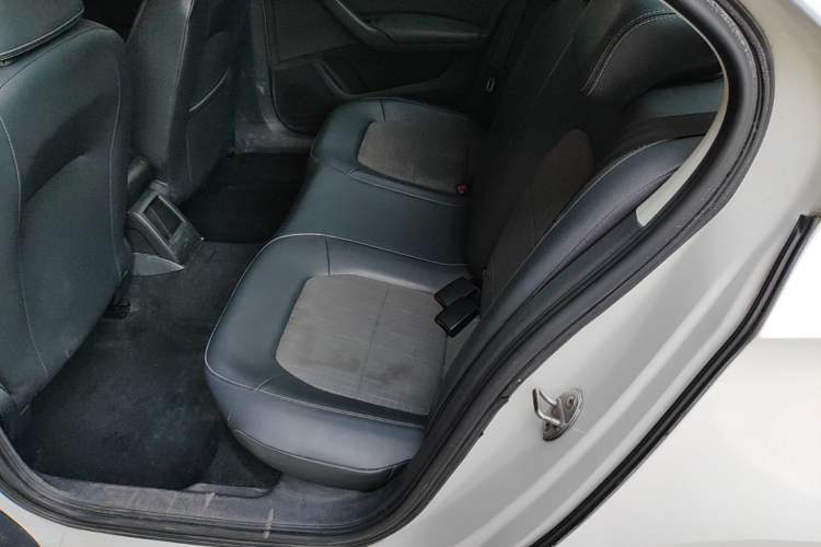 Used Volkswagen Santana 2016 1.6L Automatic Comfort Edition Left Rear Seat