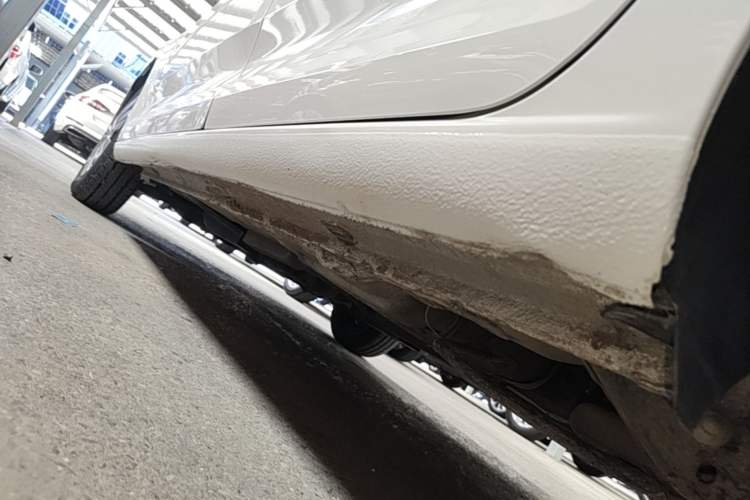 Used Volkswagen Santana 2016 1.6L Automatic Fashion Edition Left Side Sill