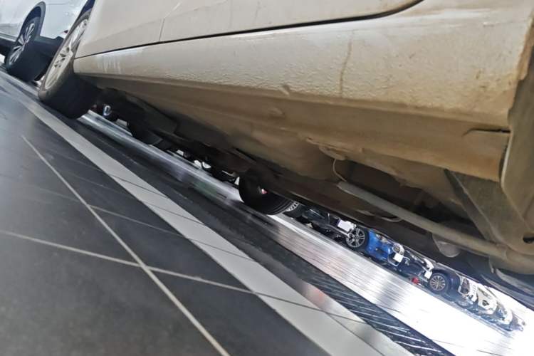 Used Volkswagen Santana 2016 1.6L Automatic Comfort Edition Left Side Sill