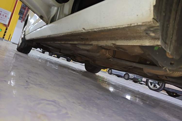 Used Volkswagen Santana 2016 1.6L Automatic Fashion Edition Left Side Sill