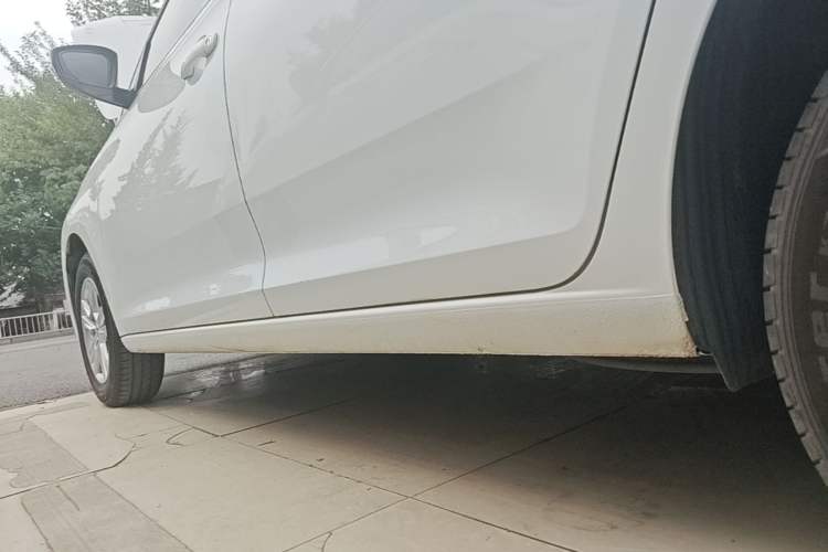 Used Volkswagen Santana 2016 1.4L Manual Fashion Edition Left Side Sill
