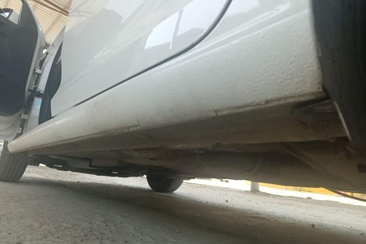 Used Volkswagen Santana 2016 1.6L Manual Fashion Edition Left Side Sill