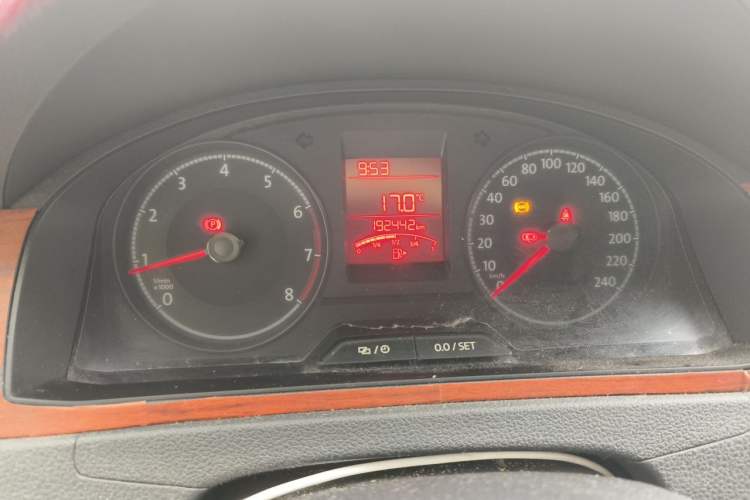 Used Volkswagen Santana 2016 1.6L Manual Fashion Edition Odometer Close Up