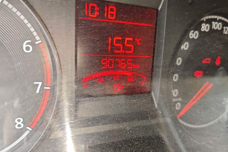 Used Volkswagen Santana 2016 1.6L Manual Fashion Edition Odometer Close Up
