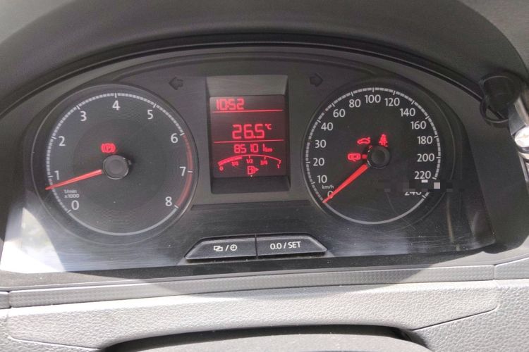 Used Volkswagen Santana 2016 1.6L Manual Fashion Edition Odometer Close Up