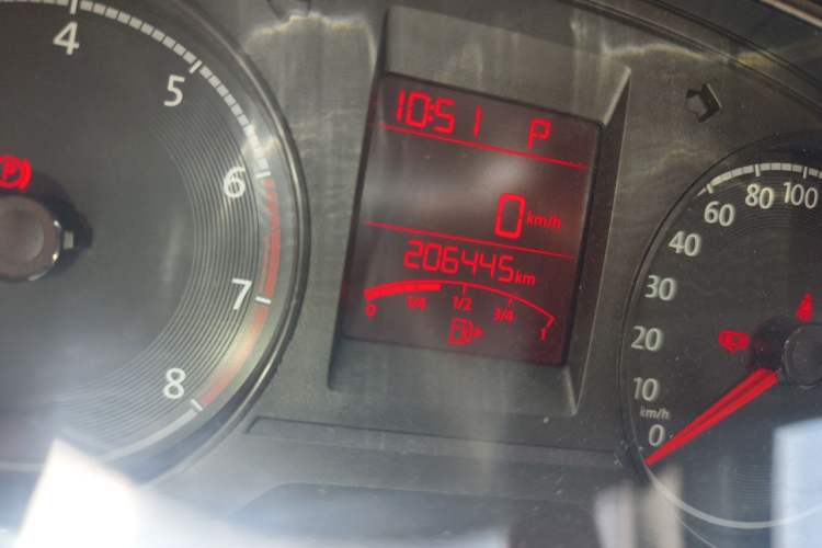 Used Volkswagen Santana 2016 1.6L Automatic Comfort Edition Odometer Close Up