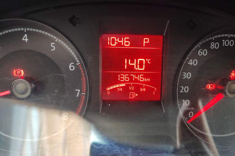 Used Volkswagen Santana 2016 1.6L Automatic Fashion Edition Odometer Close Up