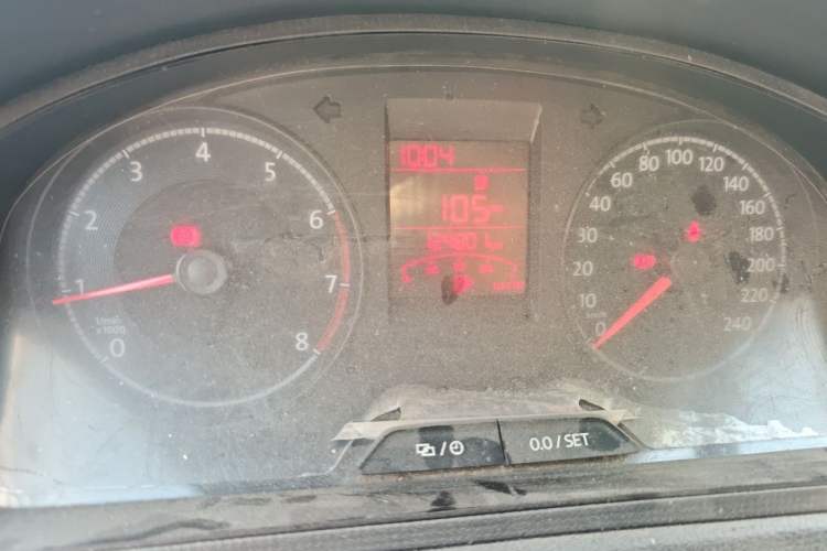 Used Volkswagen Santana 2016 1.6L Manual Fashion Edition Odometer Close Up