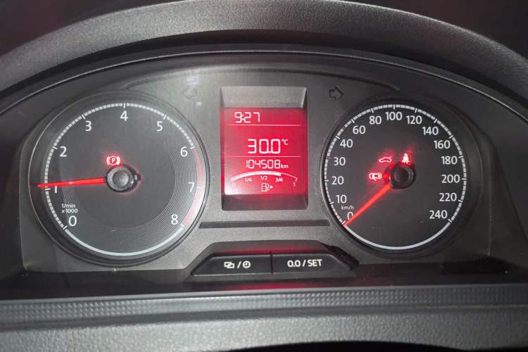 Used Volkswagen Santana 2016 1.6L Manual Fashion Edition Odometer Close Up