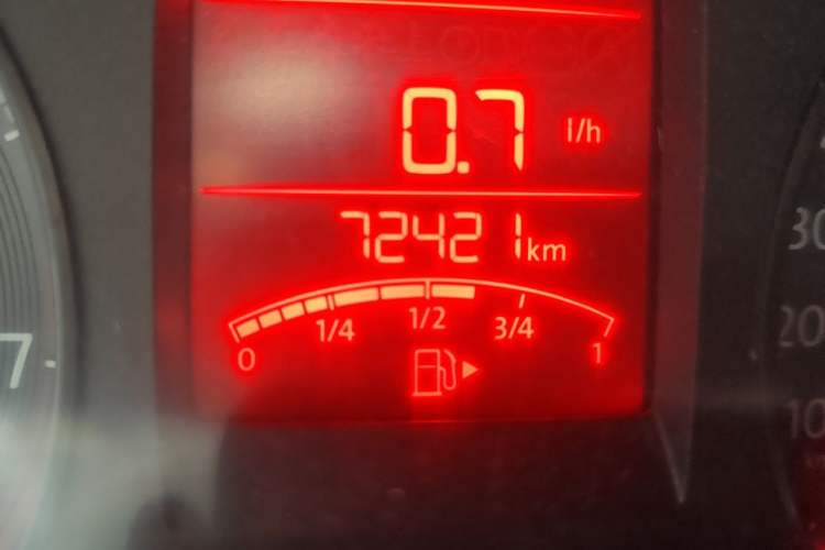 Used Volkswagen Santana 2016 1.6L Automatic Comfort Edition Odometer Close Up