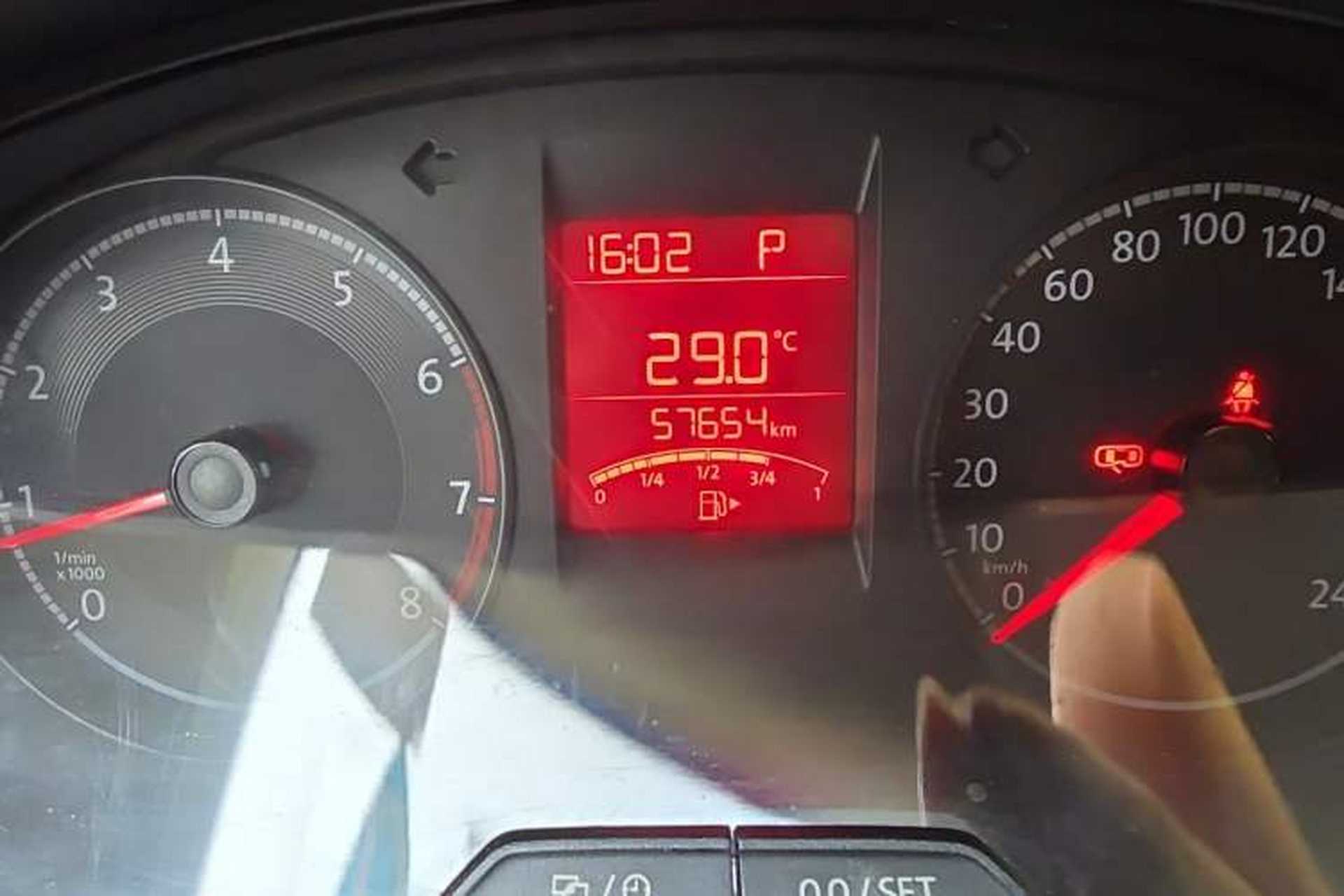 Used Volkswagen Santana 2016 1.6L Automatic Fashion Edition Odometer Close Up