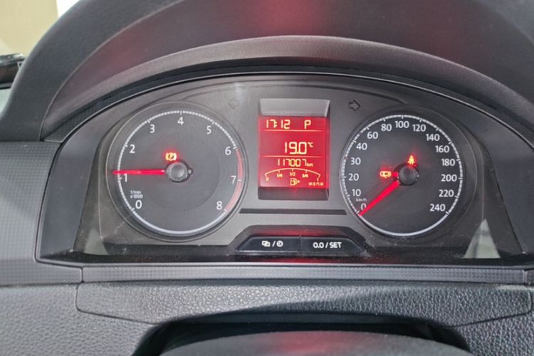 Used Volkswagen Santana 2016 1.6L Automatic Fashion Edition Odometer Close Up