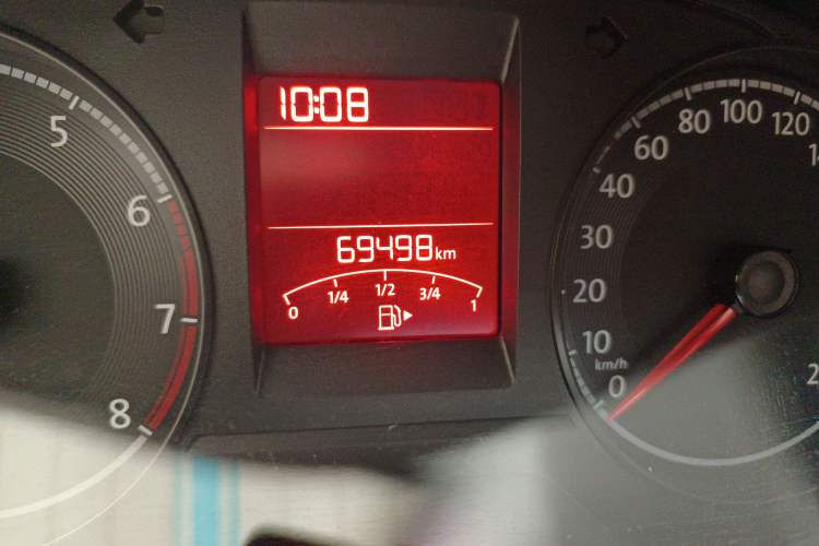 Used Volkswagen Santana 2016 1.4L Manual Fashion Edition Odometer Close Up