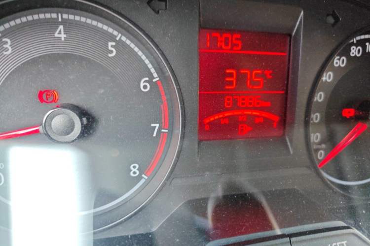 Used Volkswagen Santana 2016 1.6L Manual Fashion Edition Odometer Close Up