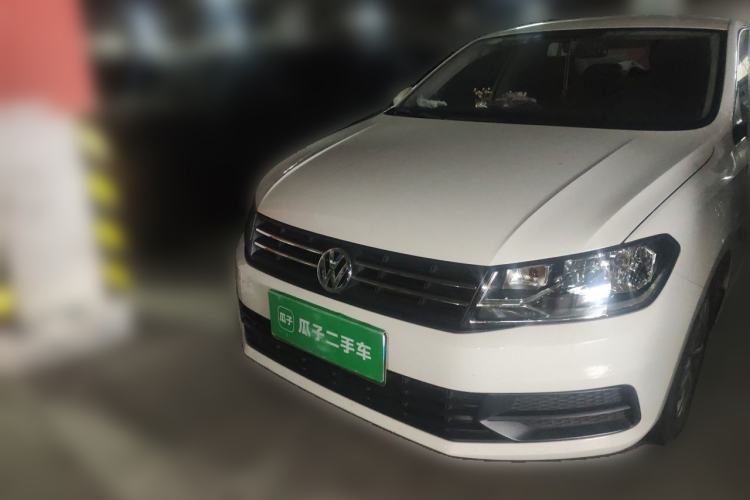 Used Volkswagen Santana 2016 1.6L Automatic Fashion Edition Guazi used car, China used car export, Used car for sale, Used  cars, Cheapest cars for sale