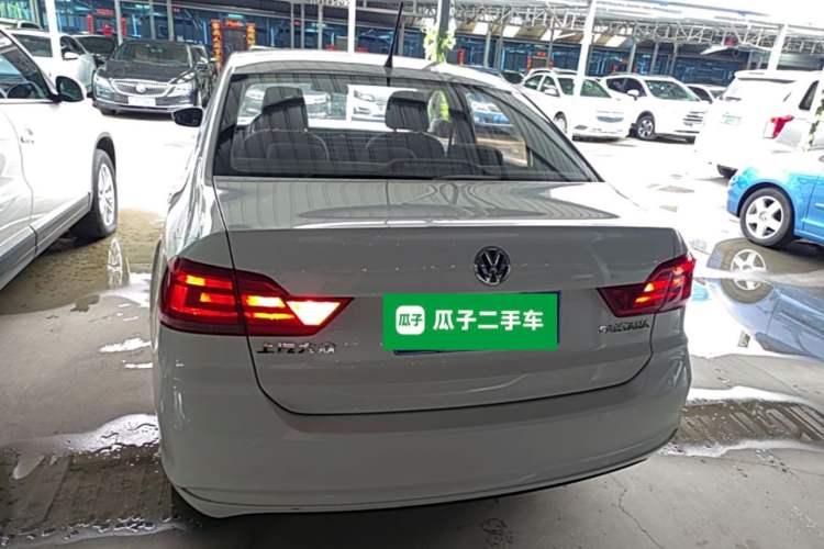 Used Volkswagen Santana 2016 1.4L Manual Fashion Edition Rear