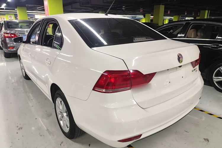Used Volkswagen Santana 2016 1.6L Automatic Comfort Edition Rear Left 45 Deg