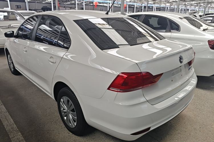Used Volkswagen Santana 2016 1.6L Automatic Fashion Edition Rear Left 45 Deg