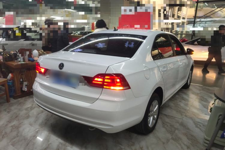 Used Volkswagen Santana 2016 1.6L Automatic Fashion Edition Rear Right 45 Deg