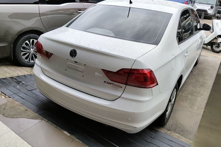 Used Volkswagen Santana 2016 1.6L Automatic Fashion Edition Rear Right 45 Deg