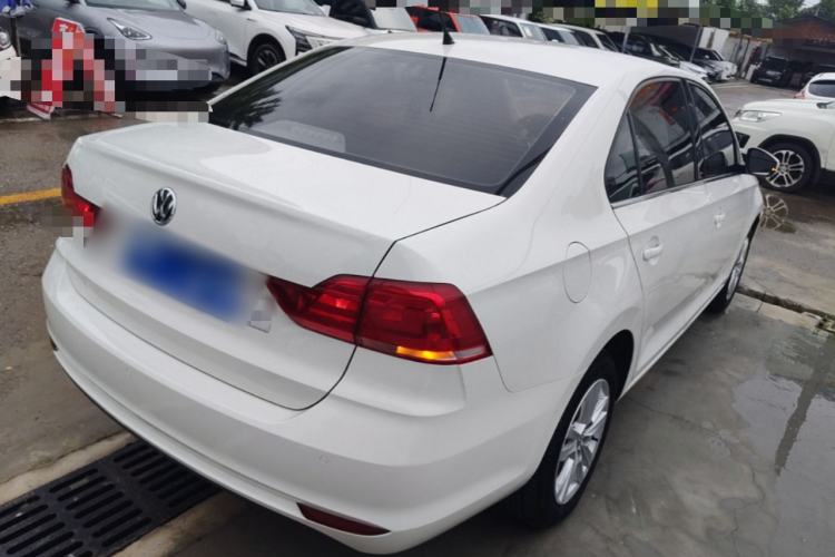 Used Volkswagen Santana 2016 1.6L Automatic Comfort Edition Rear Right 45 Deg