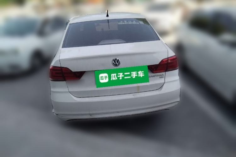 Used Volkswagen Santana 2016 1.6L Manual Fashion Edition Rear