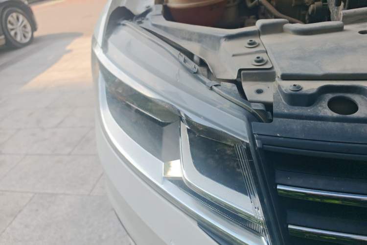 Used Volkswagen Santana 2016 1.4L Manual Fashion Edition Right Front Headlight