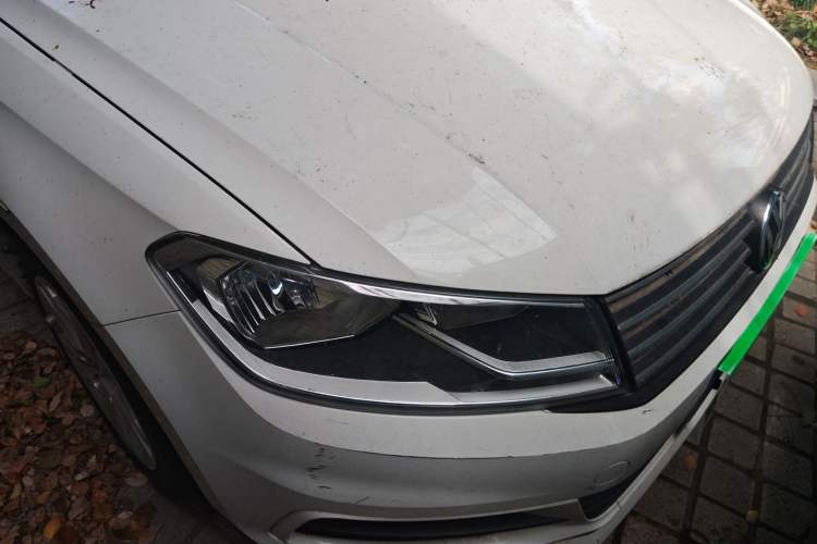 Used Volkswagen Santana 2016 1.6L Manual Comfort Edition Right Front Headlight