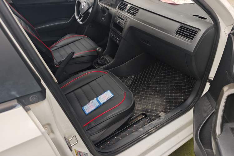 Used Volkswagen Santana 2016 1.6L Manual Fashion Edition Right Front Seat