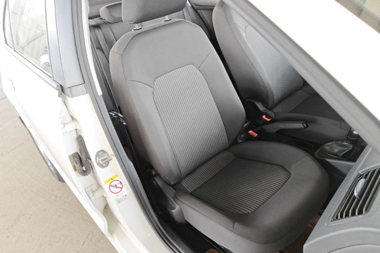 Used Volkswagen Santana 2016 1.6L Automatic Fashion Edition Right Front Seat