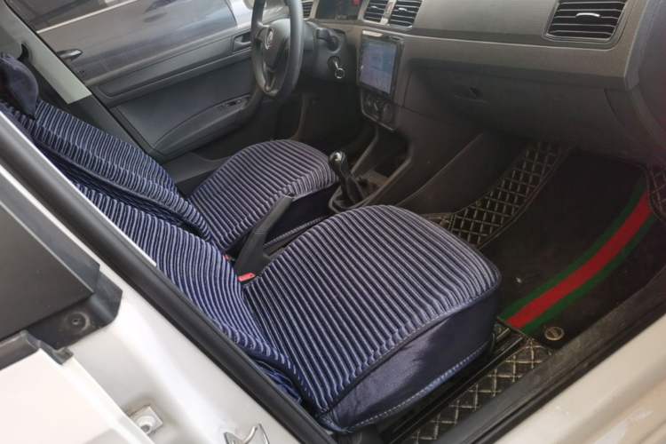 Used Volkswagen Santana 2016 1.4L Manual Fashion Edition Right Front Seat