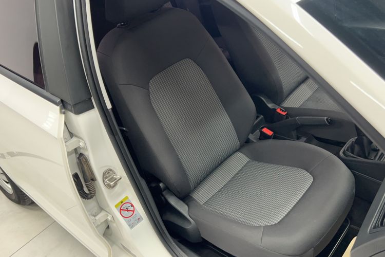 Used Volkswagen Santana 2016 1.6L Manual Fashion Edition Right Front Seat