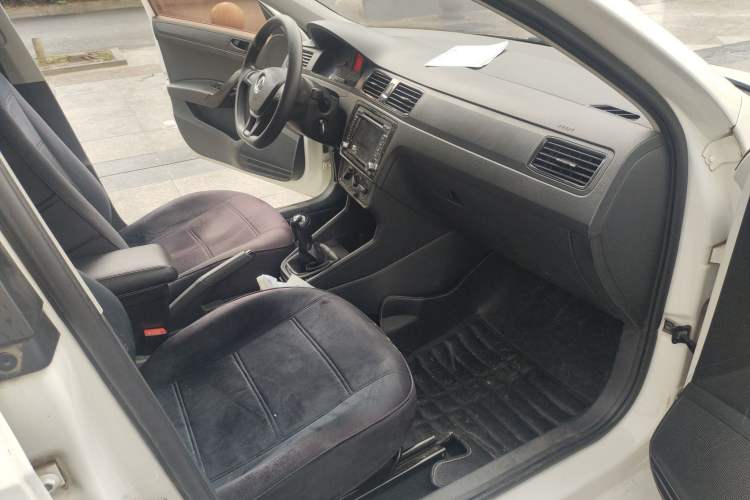 Used Volkswagen Santana 2016 1.6L Manual Fashion Edition Right Front Seat