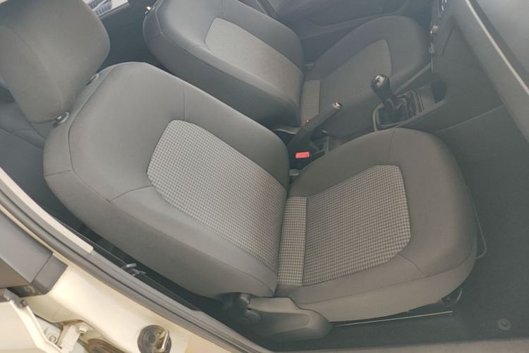 Used Volkswagen Santana 2016 1.4L Manual Fashion Edition Right Front Seat