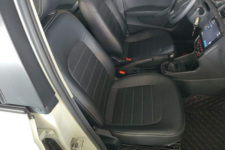 Used Volkswagen Santana 2016 1.6L Manual Fashion Edition Right Front Seat