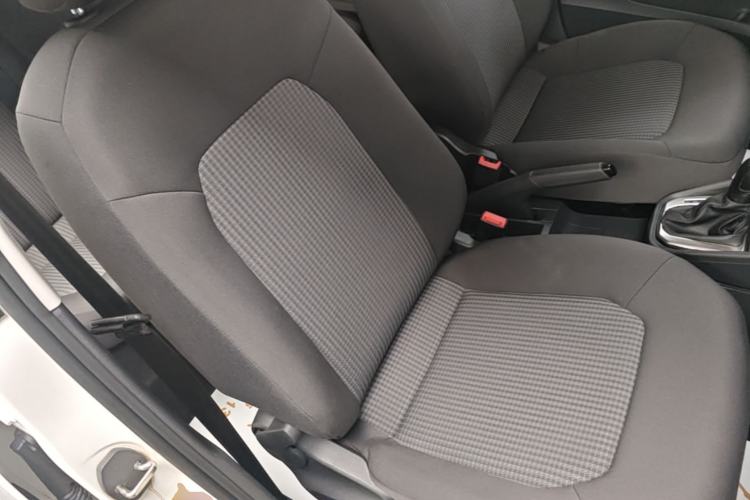 Used Volkswagen Santana 2016 1.6L Automatic Fashion Edition Right Front Seat