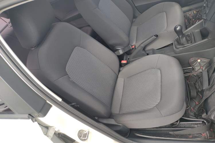 Used Volkswagen Santana 2016 1.6L Manual Fashion Edition Right Front Seat