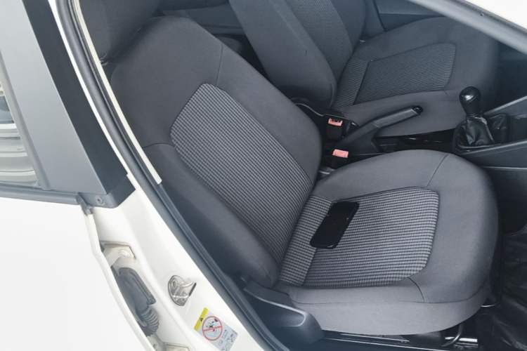 Used Volkswagen Santana 2016 1.6L Manual Fashion Edition Right Front Seat