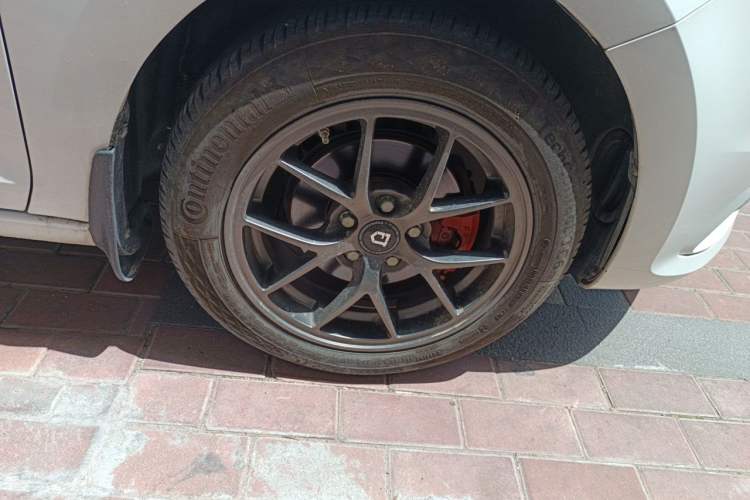 Used Volkswagen Santana 2016 1.6L Manual Comfort Edition Right Front Wheel Hub