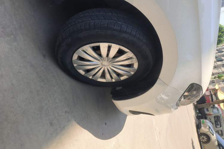 Used Volkswagen Santana 2016 1.4L Manual Fashion Edition Right Front Wheel Hub