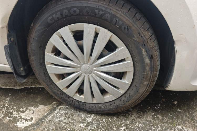 Used Volkswagen Santana 2016 1.4L Manual Fashion Edition Right Front Wheel Hub