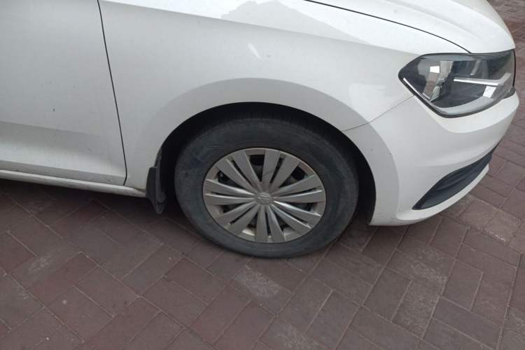 Used Volkswagen Santana 2016 1.4L Manual Fashion Edition Right Front Wheel Hub