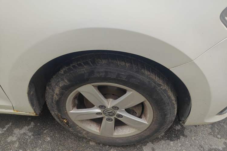 Used Volkswagen Santana 2016 1.6L Manual Fashion Edition Right Front Wheel Hub