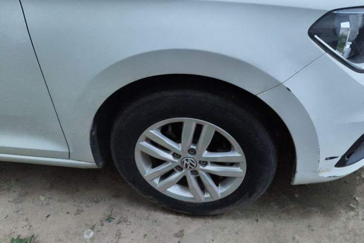 Used Volkswagen Santana 2016 1.4L Manual Fashion Edition Right Front Wheel Hub